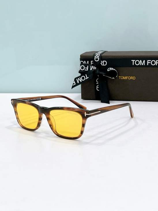 Picture of Tom Ford Sunglasses _SKUfw75731047fw